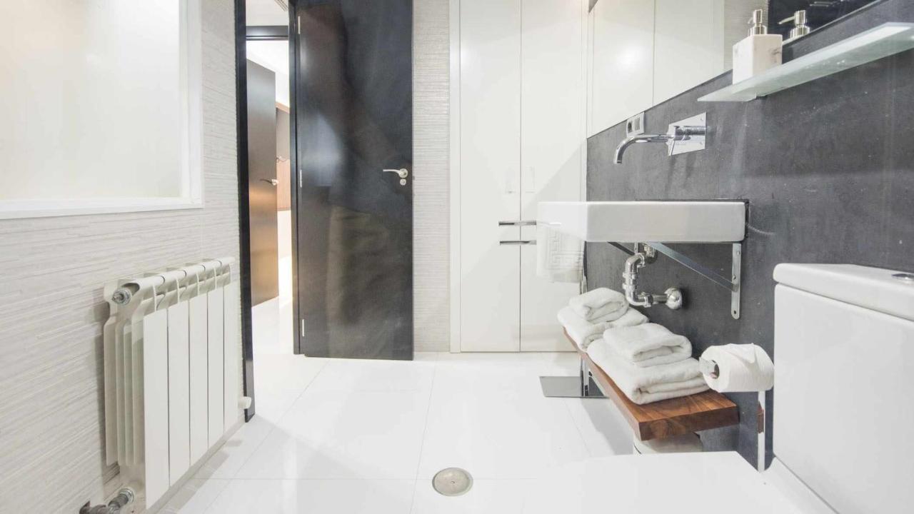 Apartamento Deluxe Cerca De La Catedral By Toledo Ap Extérieur photo